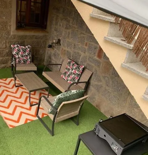 Rez De Maison/jacuzzi Prive/patio Fleuri *